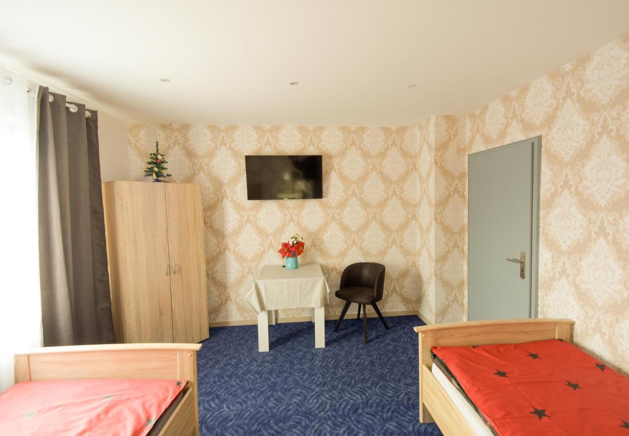 Mainzimmer - Business Apartments Hasloch  エクステリア 写真