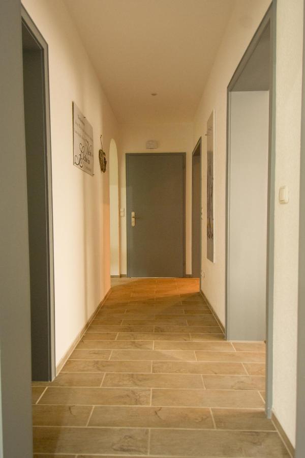 Mainzimmer - Business Apartments Hasloch  エクステリア 写真