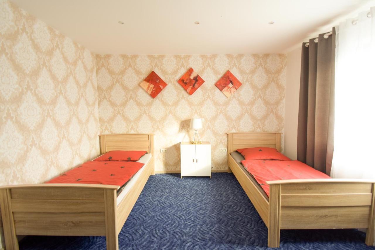 Mainzimmer - Business Apartments Hasloch  エクステリア 写真