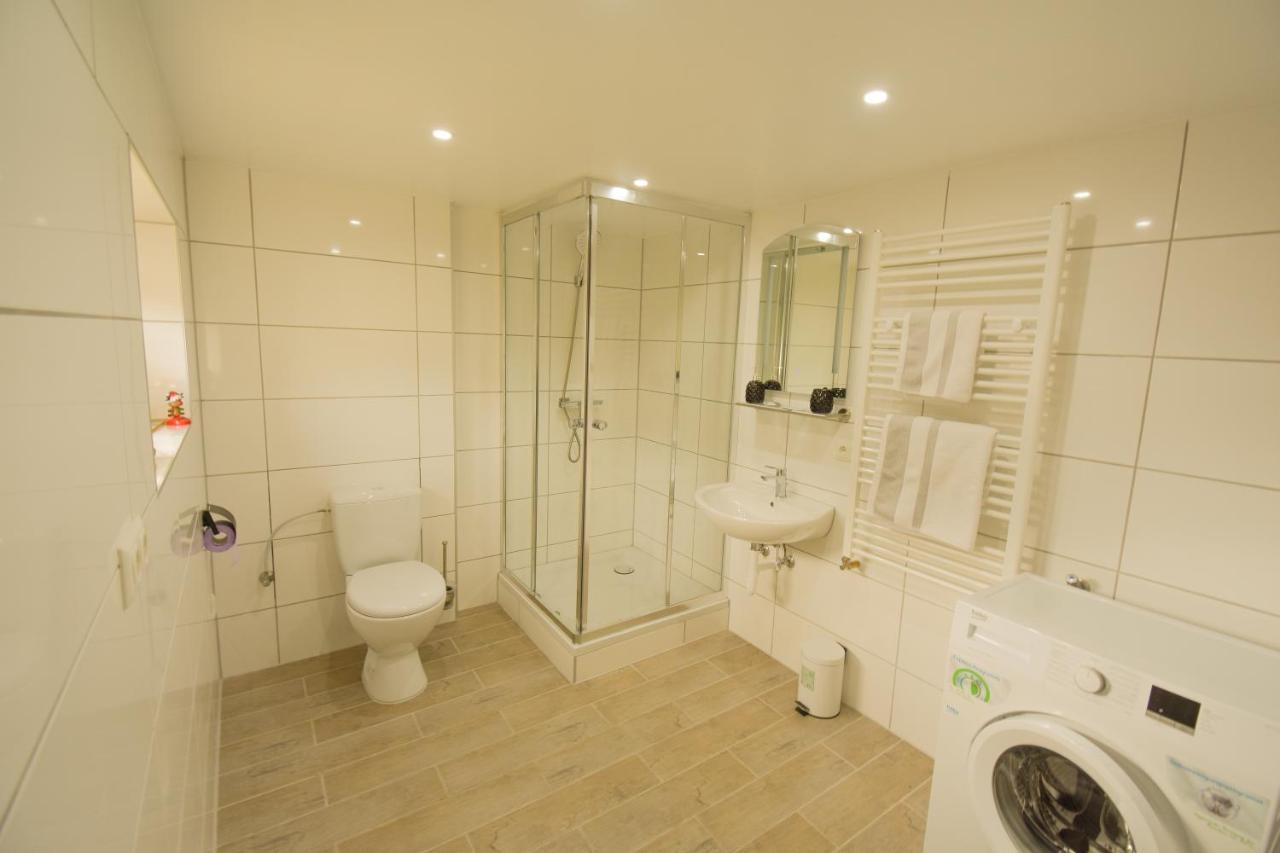 Mainzimmer - Business Apartments Hasloch  エクステリア 写真